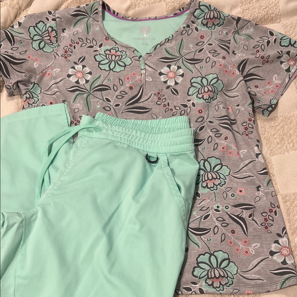 Healing Hands Mint and Gray Scrub Set